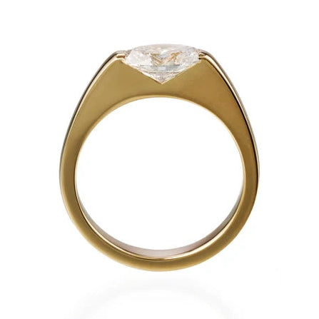 oval lab grown diamond ring in 18k, side profile