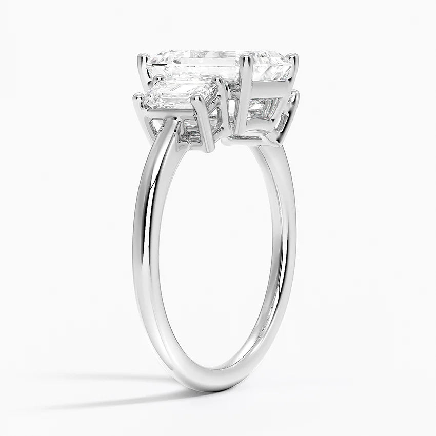 emerald lab grown diamond ring in 18K, side profile