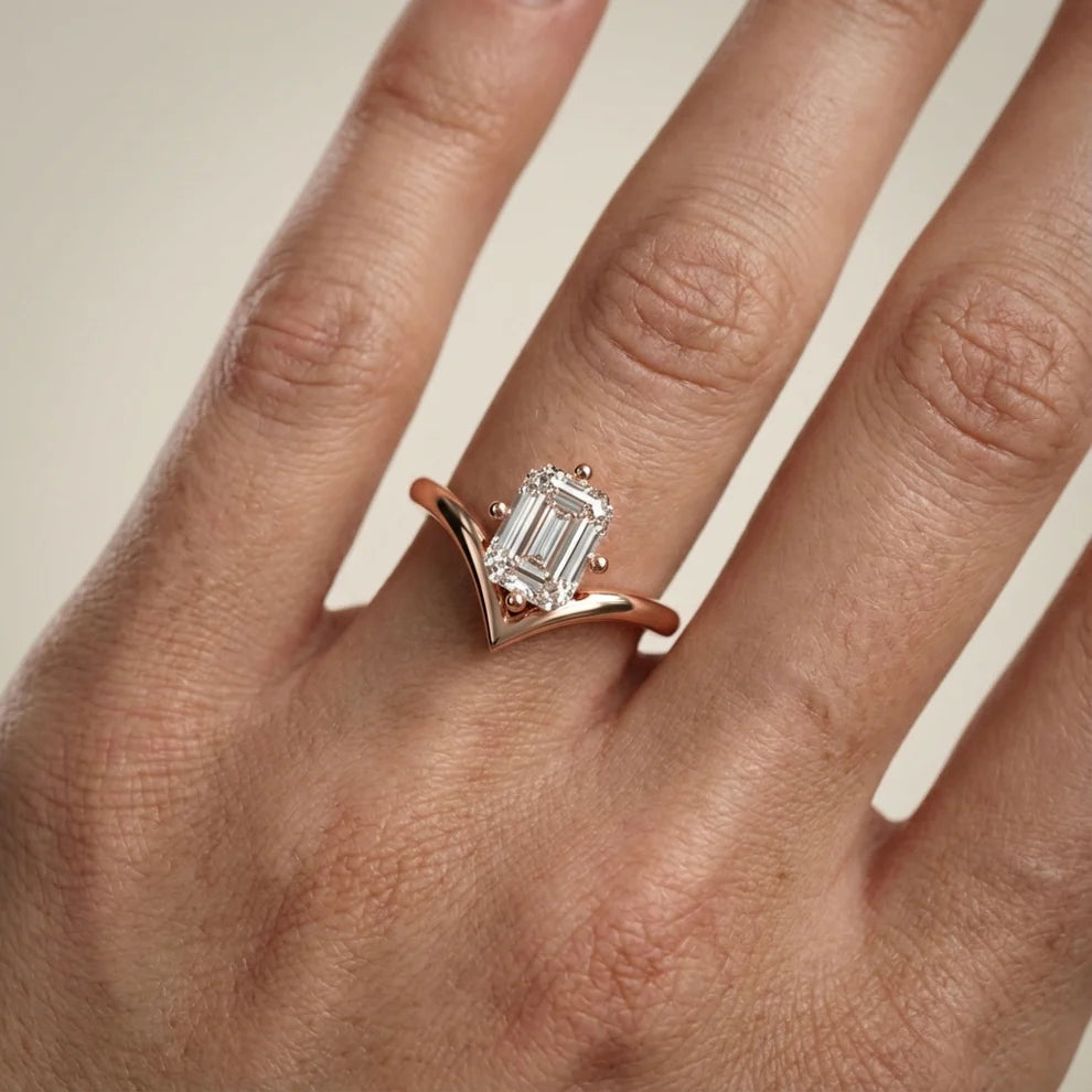 emerald lab grown diamond ring in silver, side profile