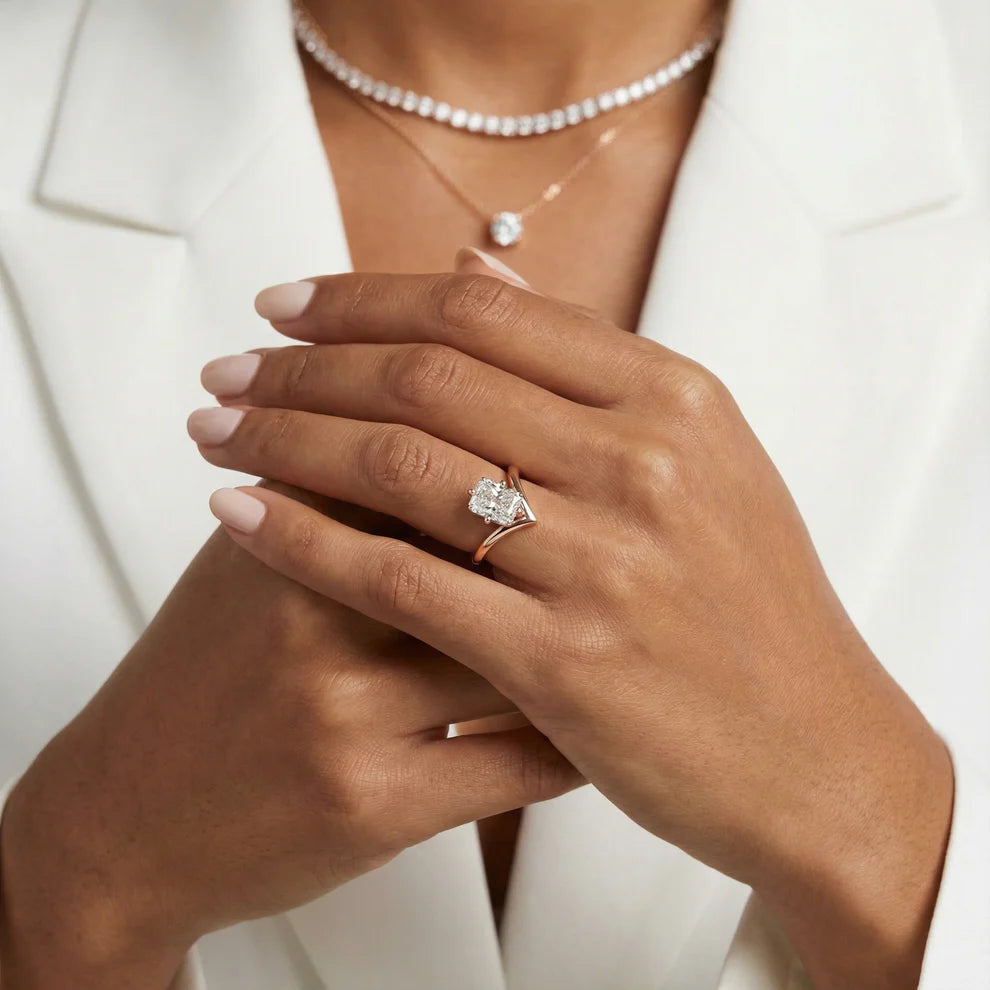 Radiant Cut Solitaire Engagement Ring – Lab Grown Diamond & Moissanite